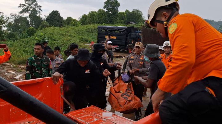 Pencarian korban longsor di Parigi Moutong, Sulawesi Tengah. Dok. MI